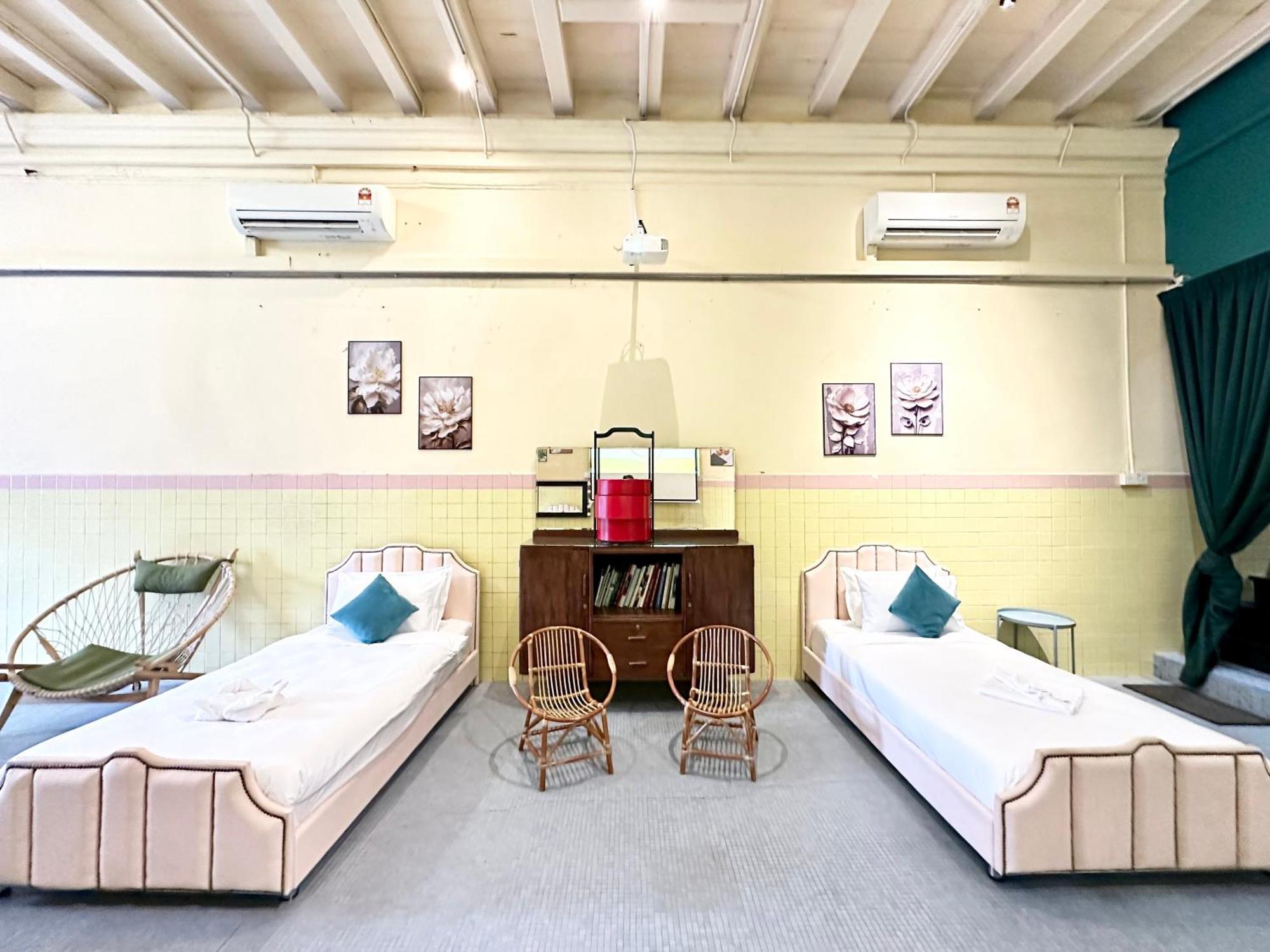 Macalister Heritage For 10pax Holiday home
